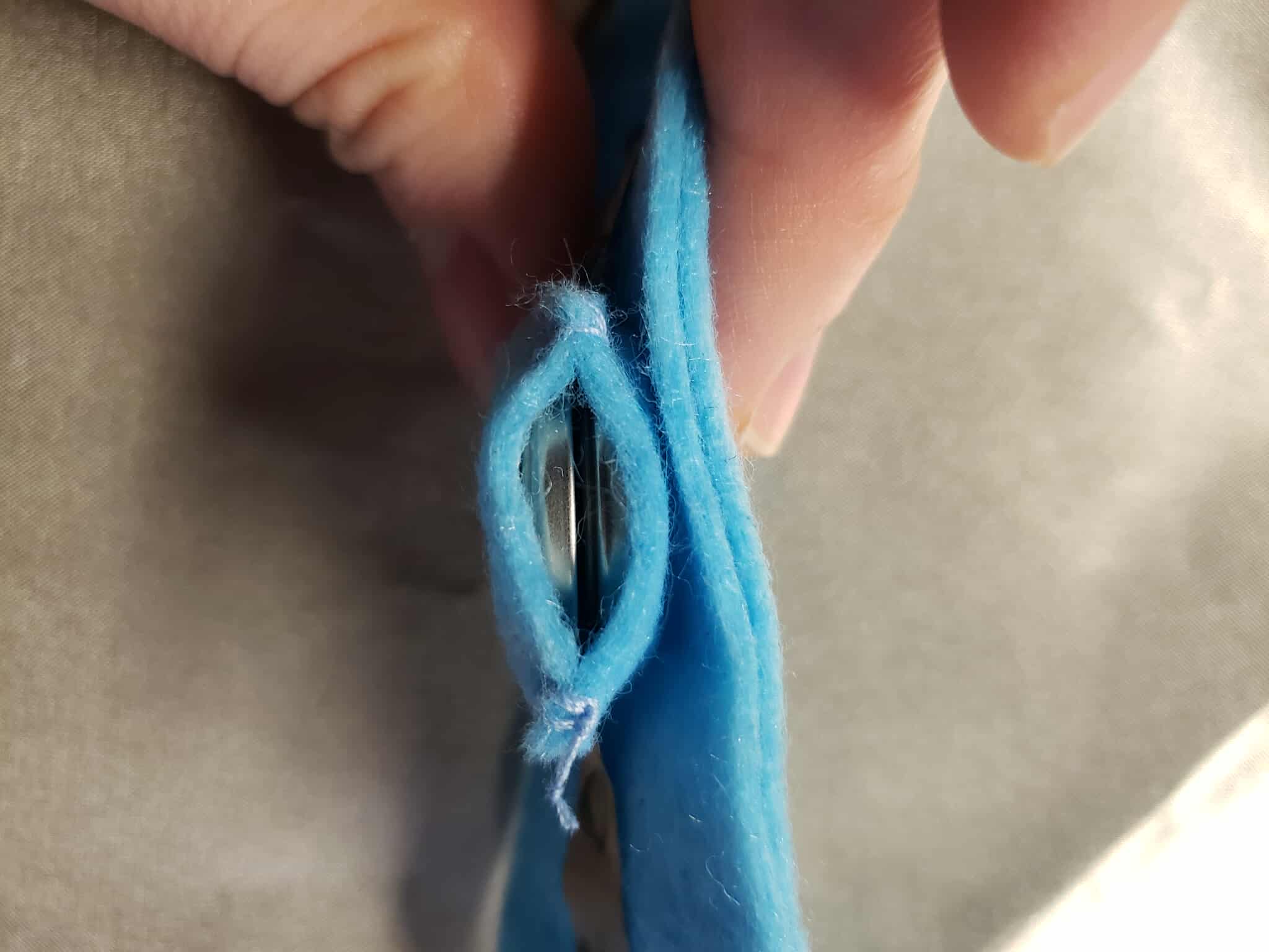 The band requires 2 batteries to operate.