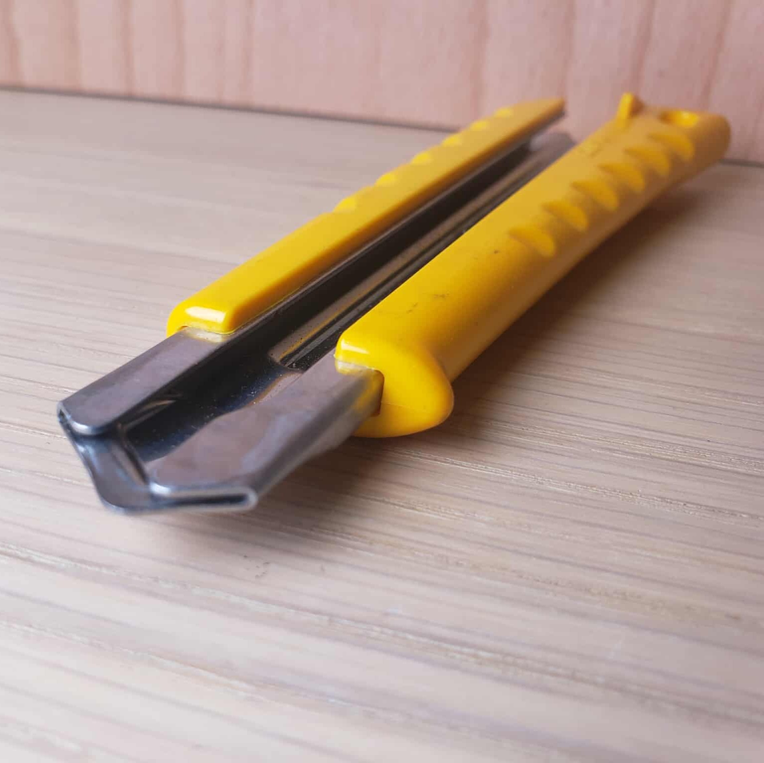 Angled view of a knife